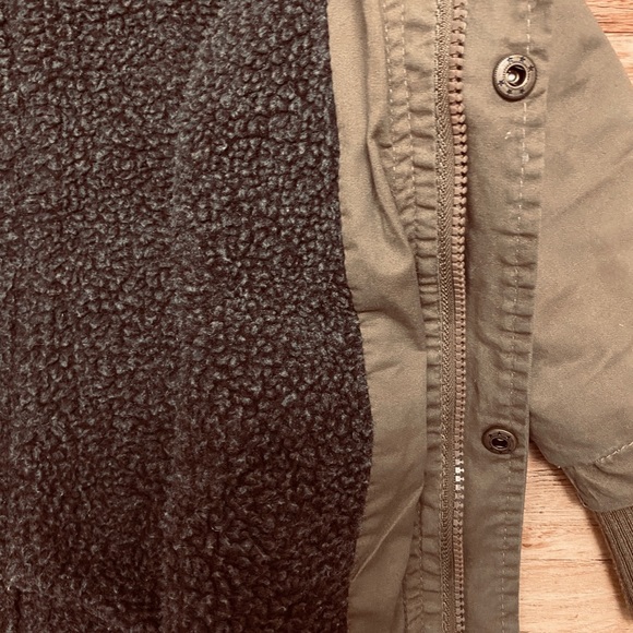 new unisx URBAN REPUBLIC hooded winter jacket sz 4 - Picture 3 of 4